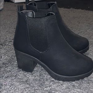 Chunky Heel Boohoo Boots